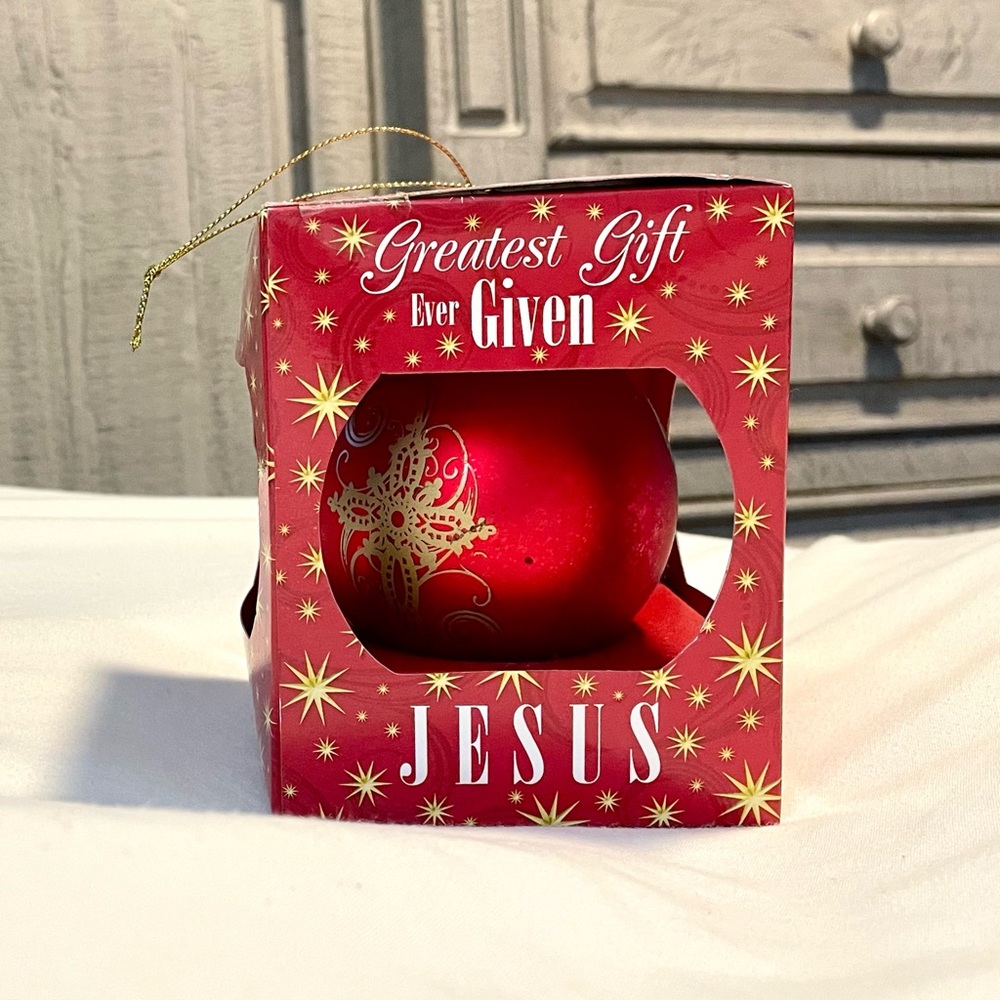 *VINTAGE* Family Christian Stores Ornament - Red Glass Ball w/Gold Cross